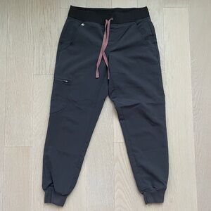 Figs Charcoal Grey Zamora Jogger Pants with Pink Drawstring XS/P